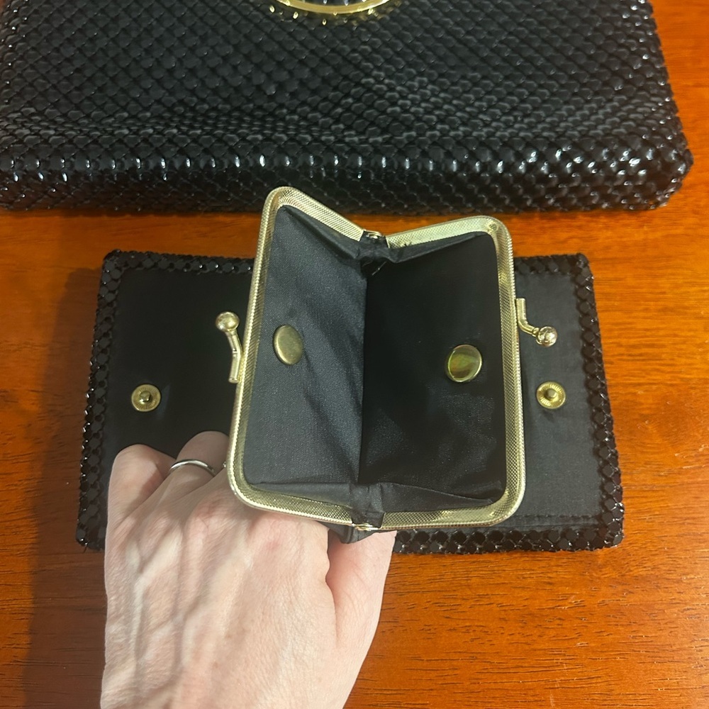 Black chainmail clutch with Gold Accents and matching wallet - Picture 10 of 11
